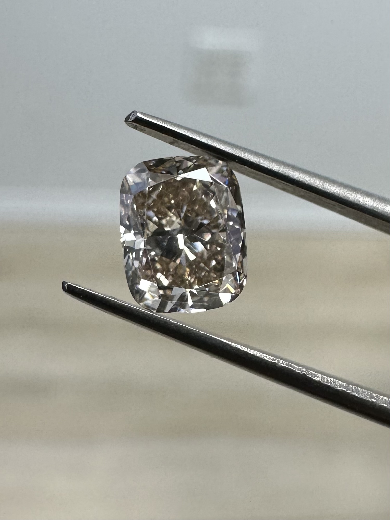 1.01ct Cushion SINGLE image 3 of 4