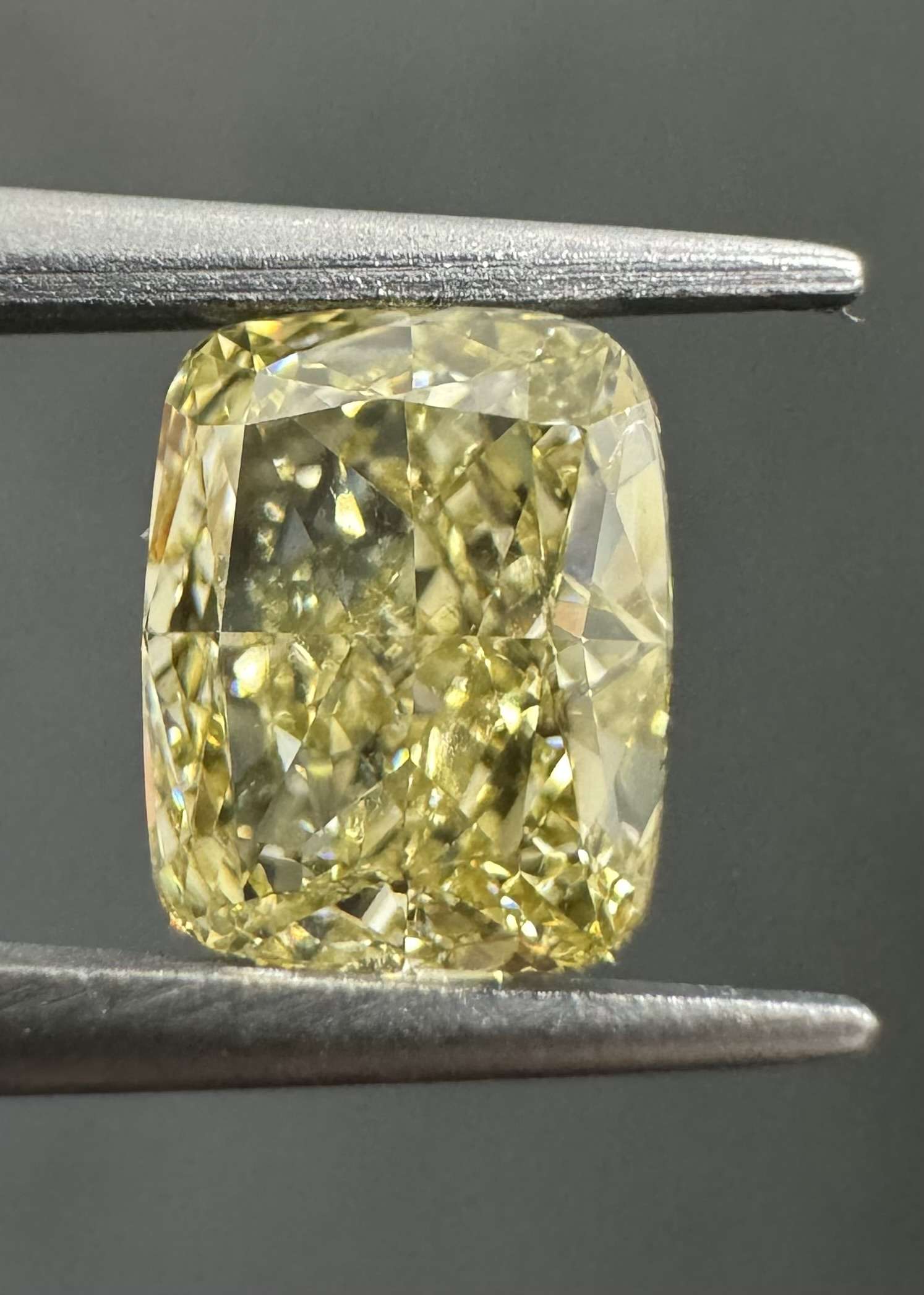 1.25ct Cushion SINGLE image 3 of 4