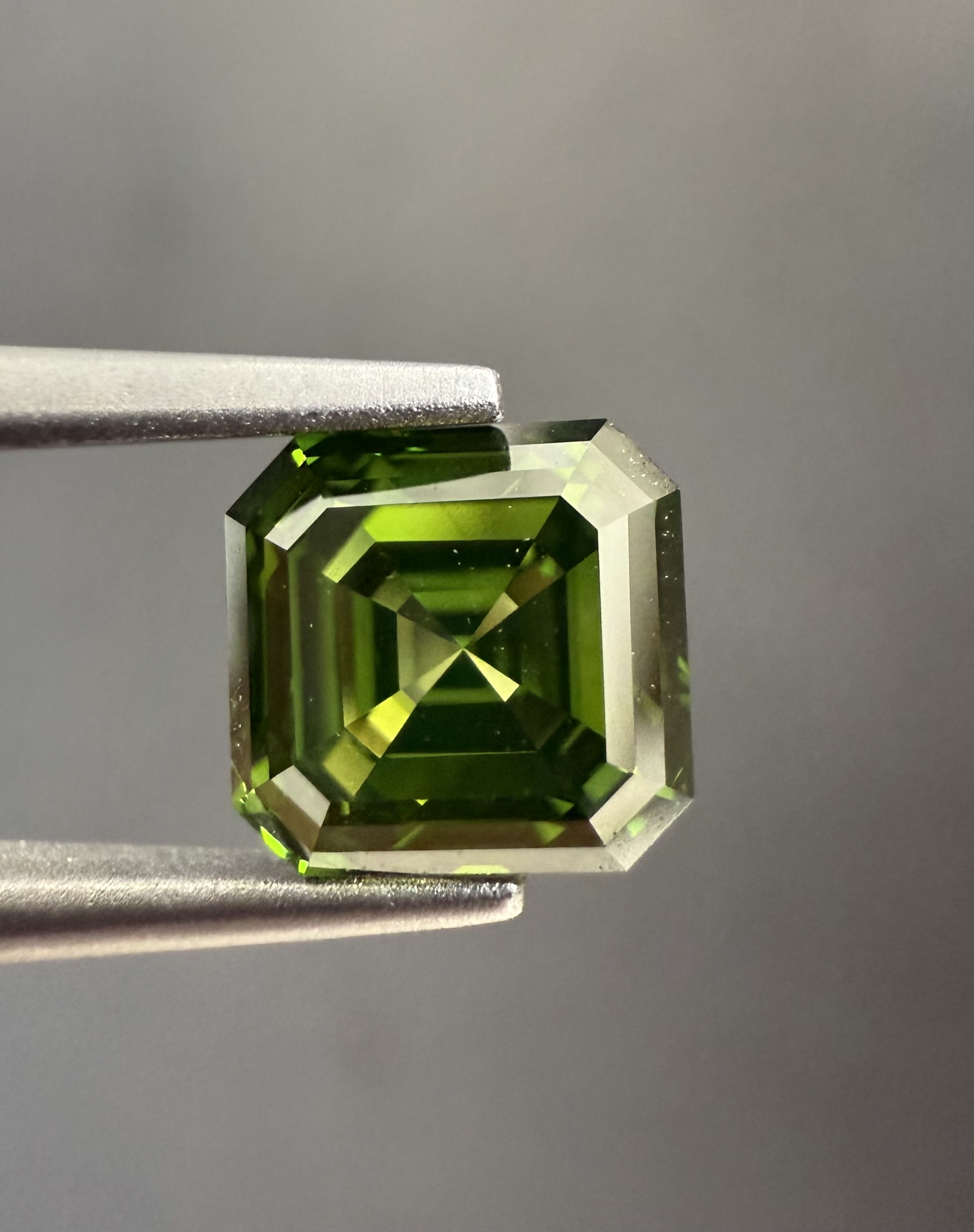 1.22ct SQUARE EMERALD CUT SINGLE image 3 of 4