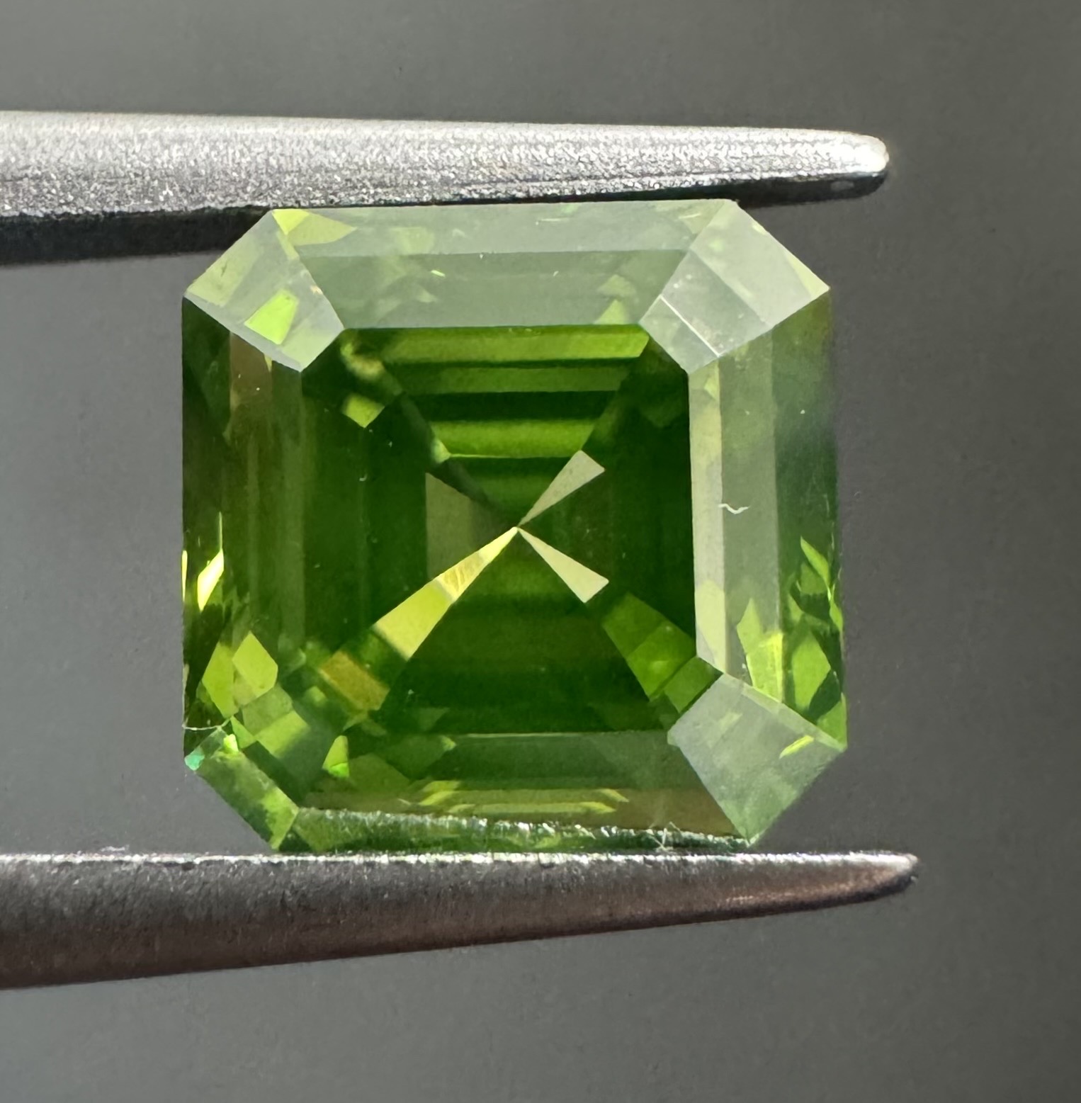 1.22ct SQUARE EMERALD CUT SINGLE image 3 of 4