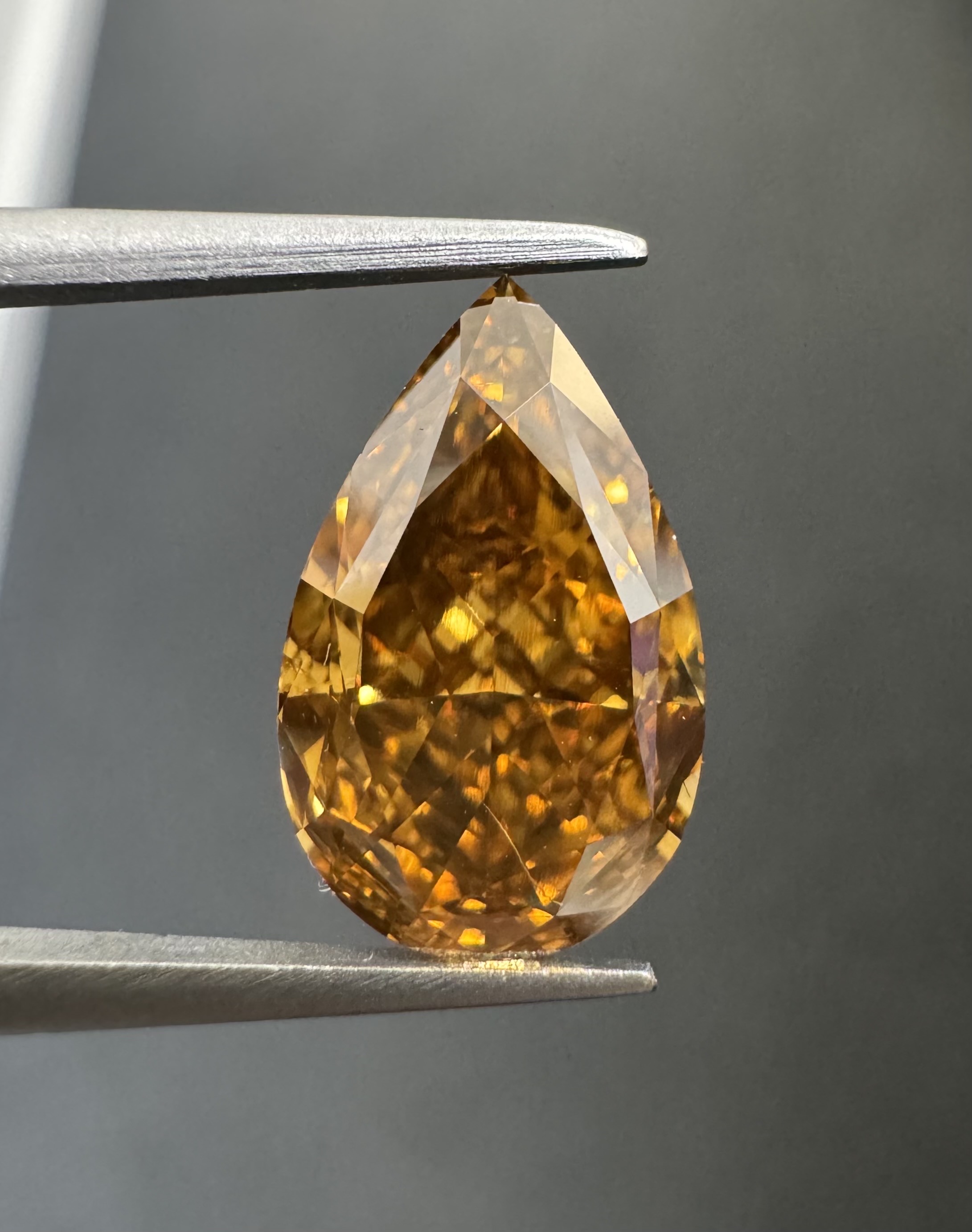 4.02ct Pear SINGLE image 2 of 3