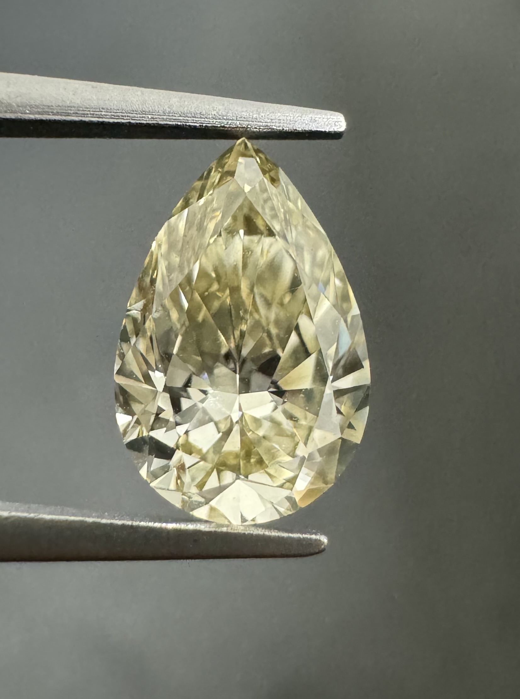 1.05ct Pear SINGLE image 3 of 4